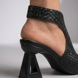 Aura | Elegantsed pitsilised sandaalid